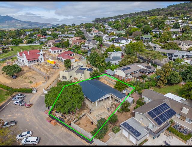 4 BEDROOM HOUSE FOR SALE IN COURTRAI